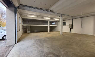 Commerce  280 m² à louer à Sassenage (38360)