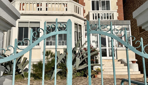 Villa / Maison 13 pièces  à vendre Royan 17200