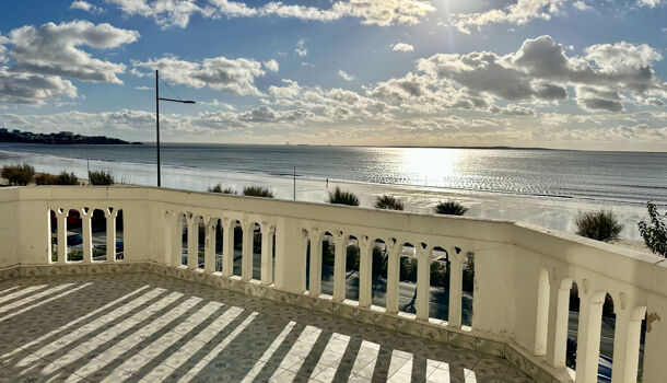 Villa / Maison 13 pièces  à vendre Royan 17200