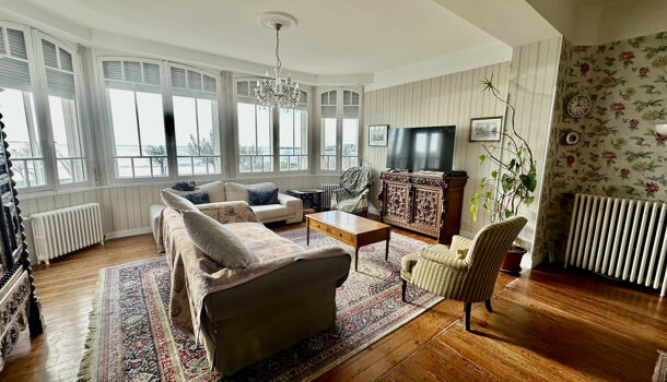 Villa / Maison 13 pièces  à vendre Royan 17200