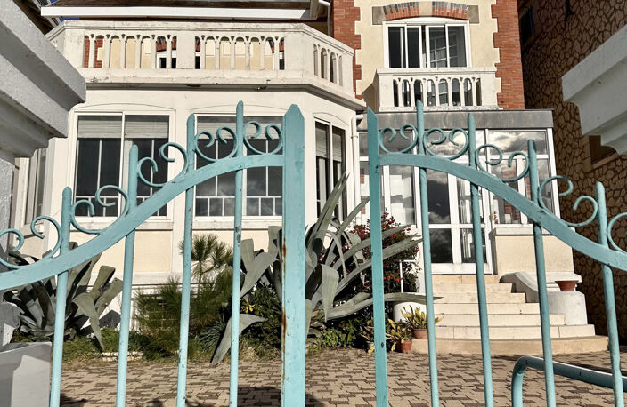 ROYAN 1er LIGNE FACE OCÉAN VILLA BELLE ÉPOQUE AU PRIX DE 1 4 — photo 2