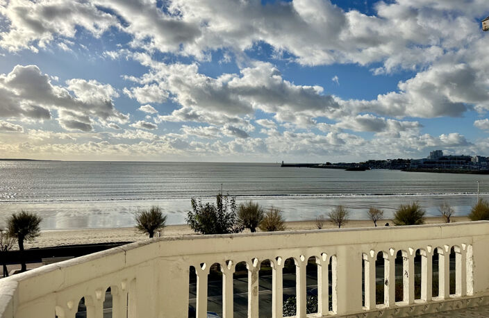 ROYAN 1er LIGNE FACE OCÉAN VILLA BELLE ÉPOQUE AU PRIX DE 1 4 — photo 3