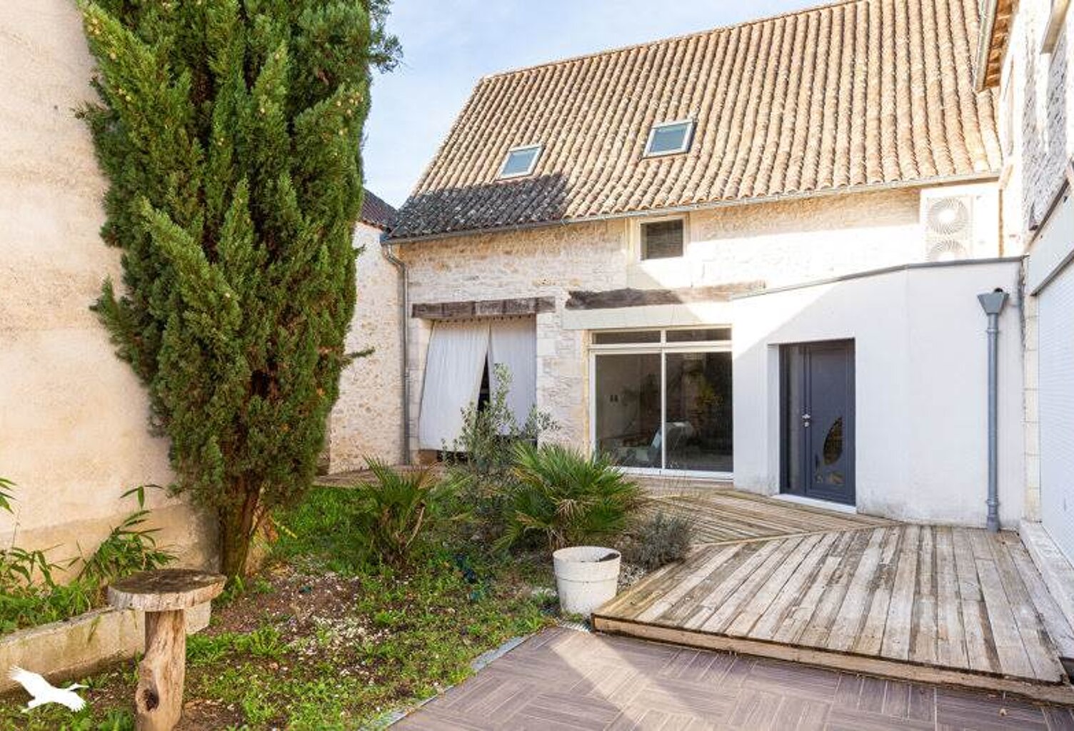 Maison de bourg de 6 pièces principales — photo 1