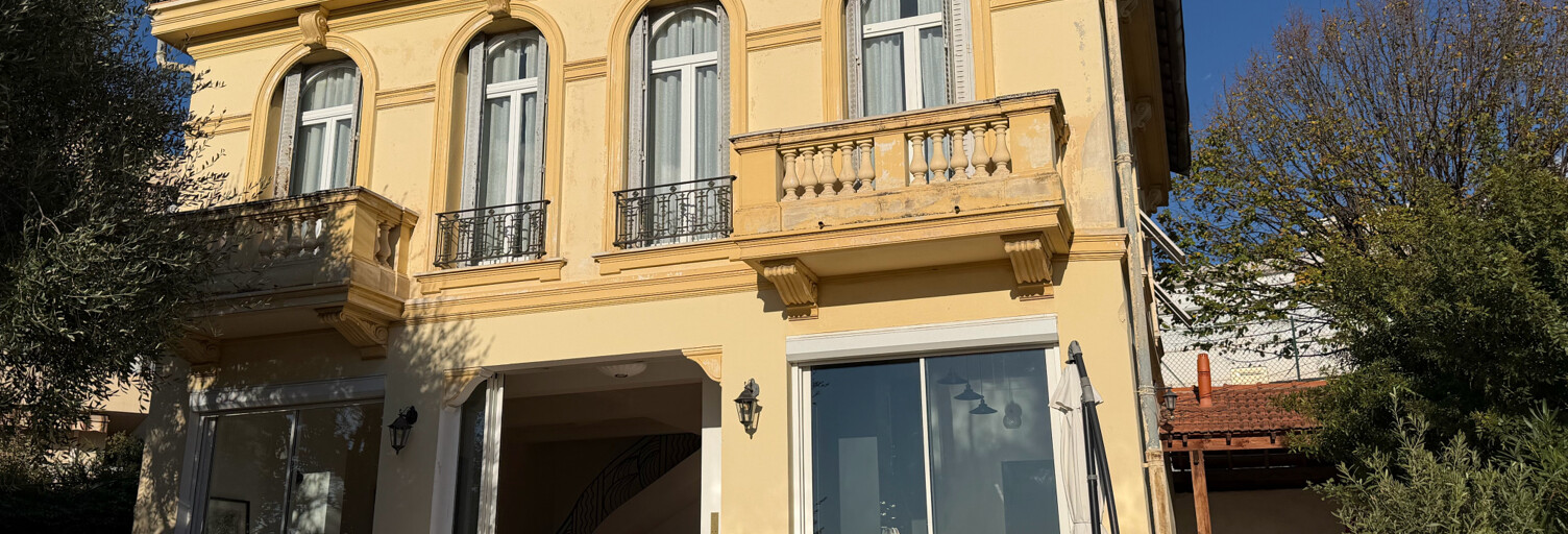 Maison 4 Pièces 136 m² à louer à Nice (06200)