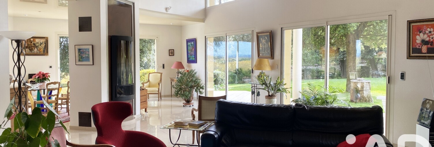 Maison 7 Pièces 311 m² à vendre à Châteaubernard (16100)