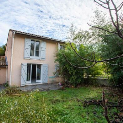 Maison 5 pièces 308850 €