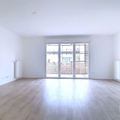 Appartement 3 pièces 1041 €