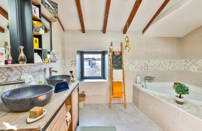 Maison en pierre de 7 pièces principales — photo 3