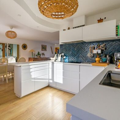 Maison 6 pièces 607260 €