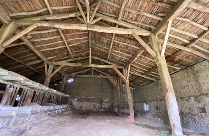 Grange de 2 pièces principales — photo 2