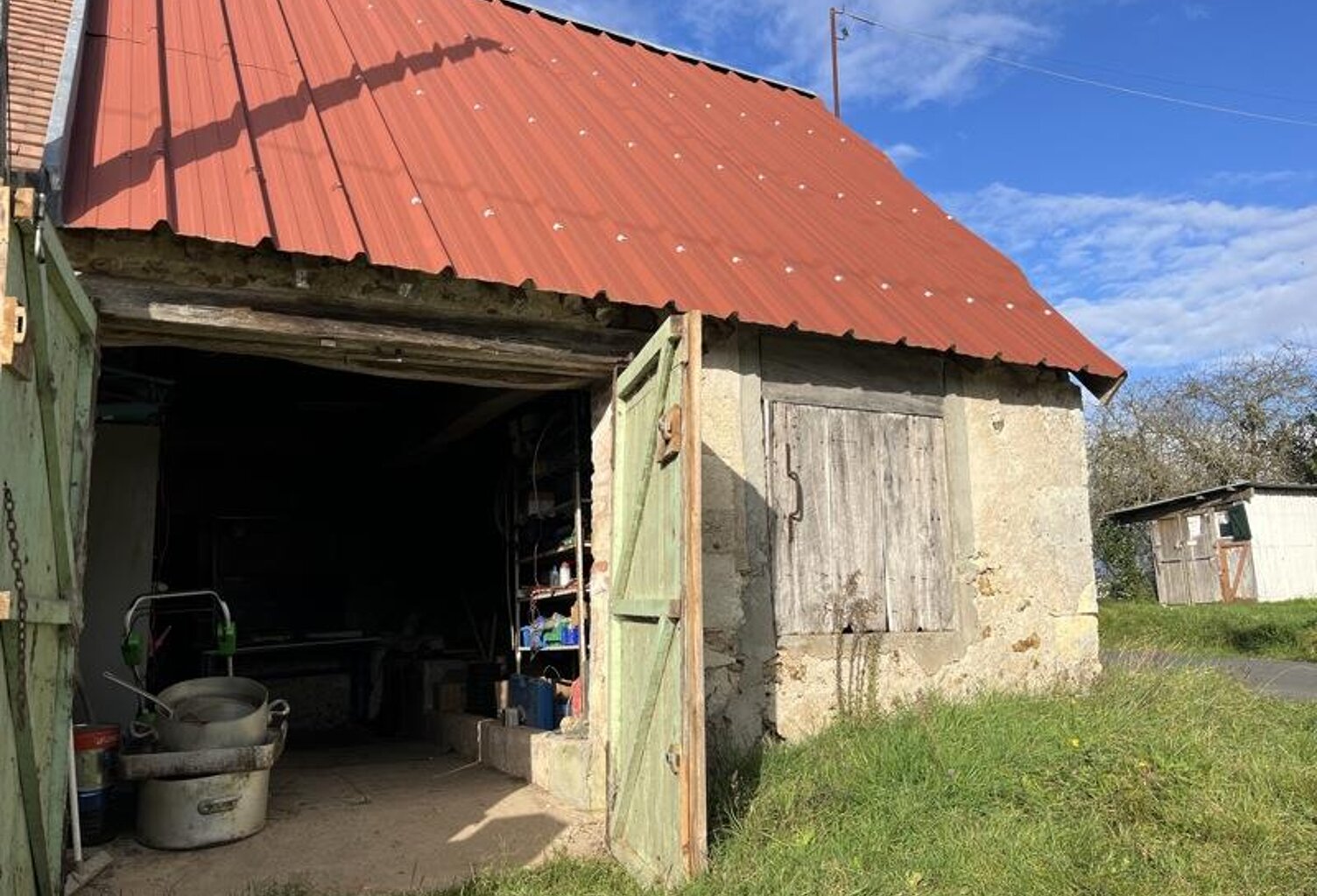 Grange de 1 pièces principales — photo 1