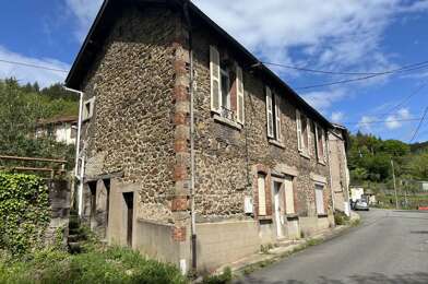 Immeuble  86000 €