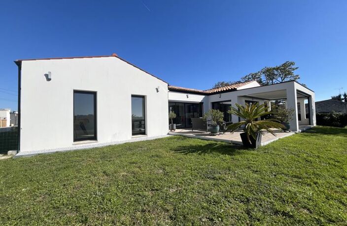 Contemporaine de 6 pièces principales — photo 2