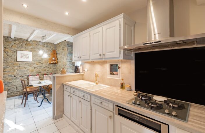 Maison en pierre de 9 pièces principales — photo 3