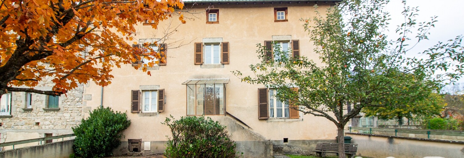 Maison 6 Pièces 180 m² à vendre à Vertolaye (63480)