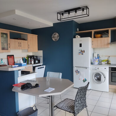 Appartement 4 pièces 221550 €