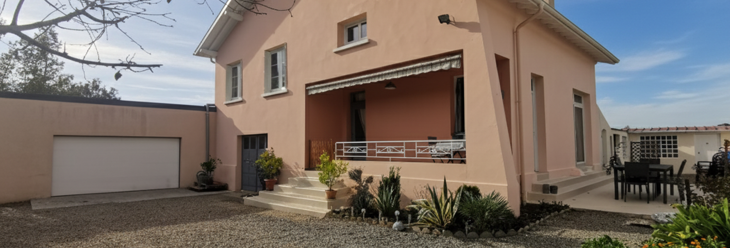 Maison 4 Pièces 103 m² à vendre à Ledeuix (64400)