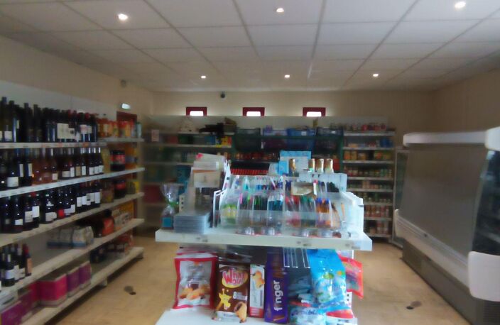 Vente Murs commerciaux 216 m&sup2; — photo 4
