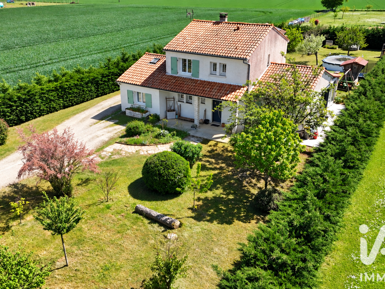 Vente Maison/villa 5 pièces — photo 1