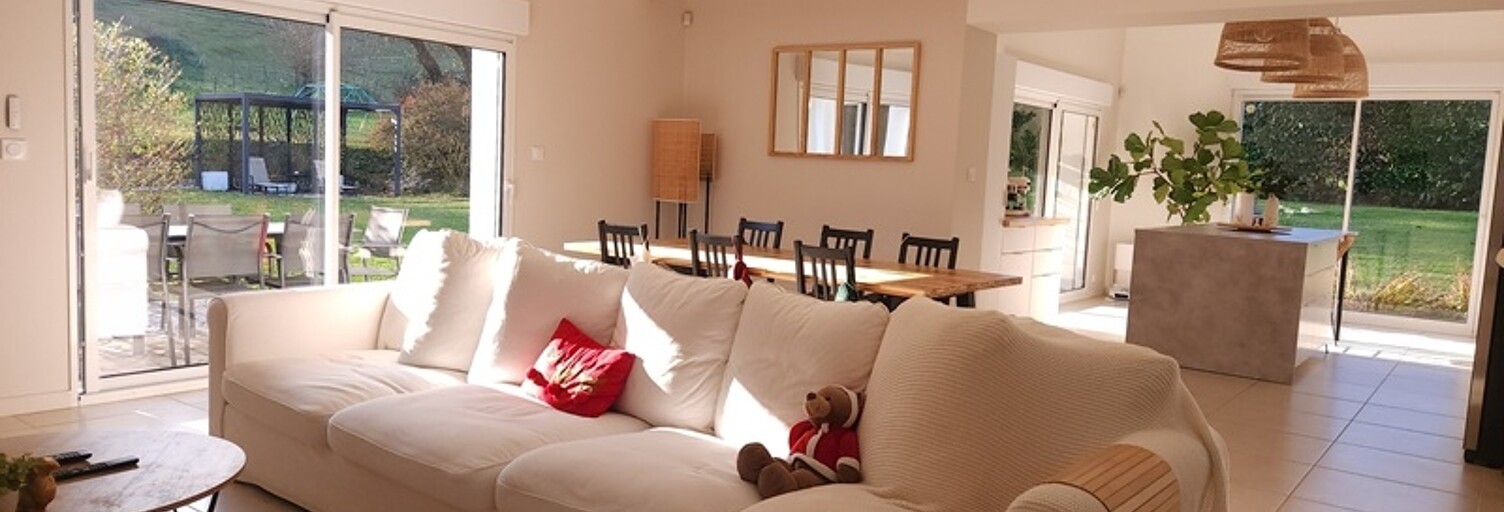 Maison 7 Pièces 195 m² à vendre à Brens (01300)