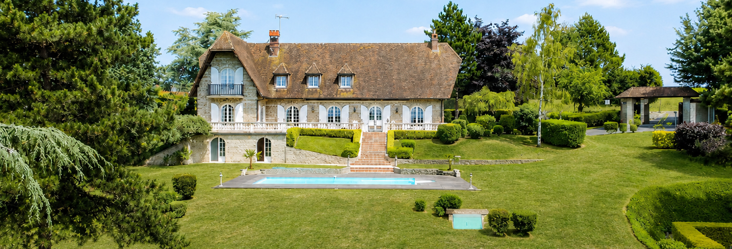 Maison 8 Pièces 230 m² à vendre à Le Mont-Saint-Adrien (60650)