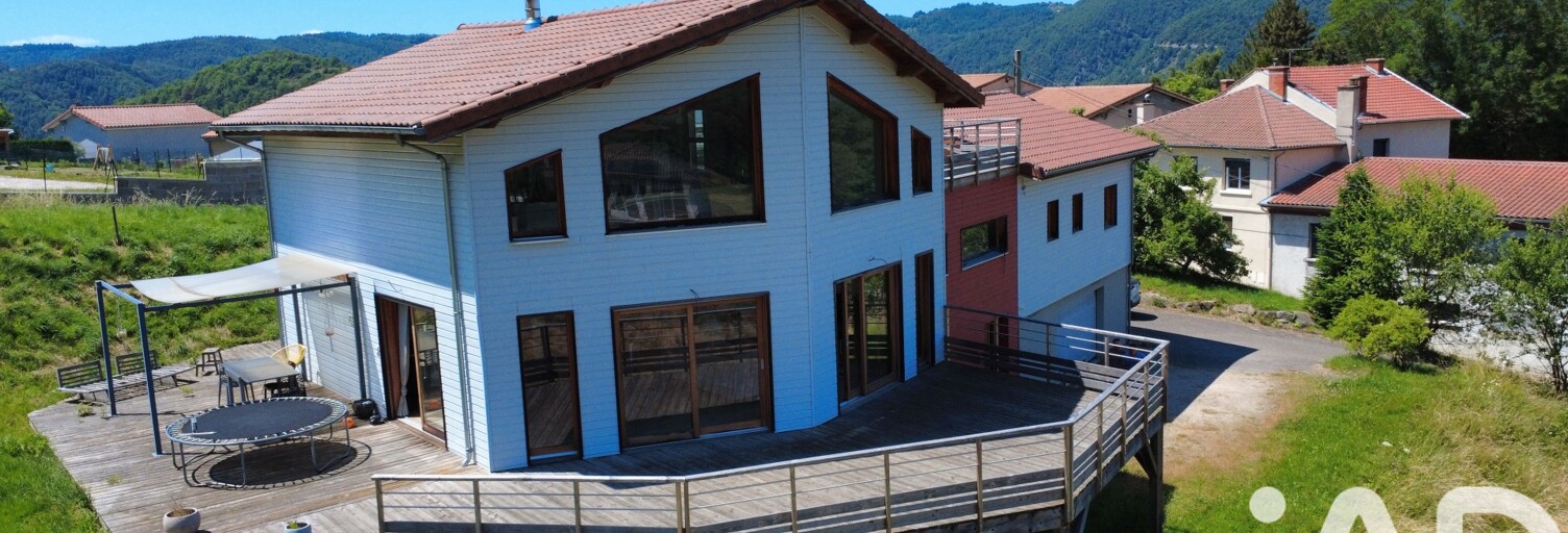 Maison 5 Pièces 192 m² à vendre à Saint-Paul-en-Cornillon (42240)