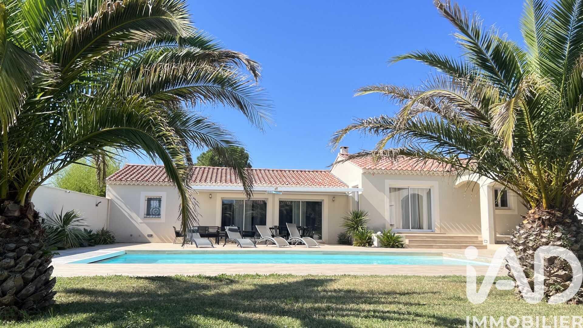 Aubignan - 275m² - 11p. - 5ch.