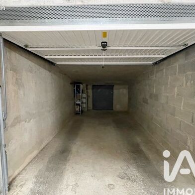 Garage  43000 €