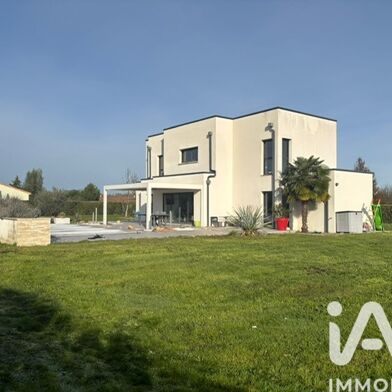 Maison 5 pièces 566000 €