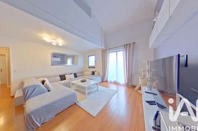 Appartement 4 pièces 239900 €