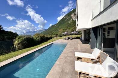 Maison 5 pièces 910000 €