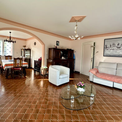 Maison 7 pièces 275000 €