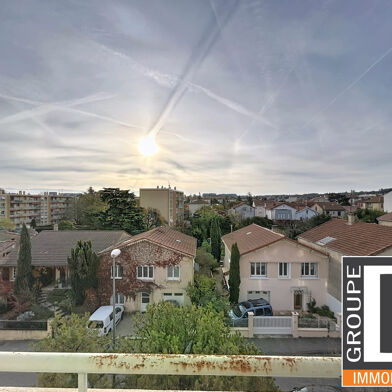 Appartement 4 pièces 145000 €