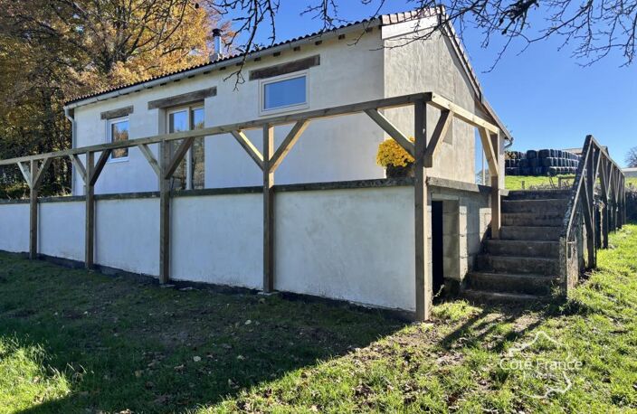 Maison d'été très charmante avec plus de 5 hectares du terra — photo 4