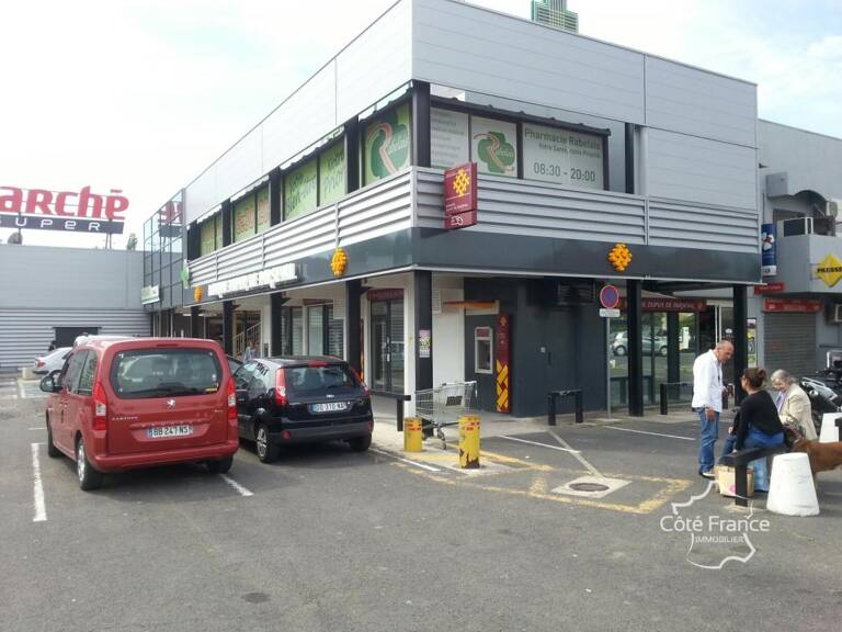 A LOUER-LOCAL COMMERCIAL 96M2- BEZIERS — photo 1