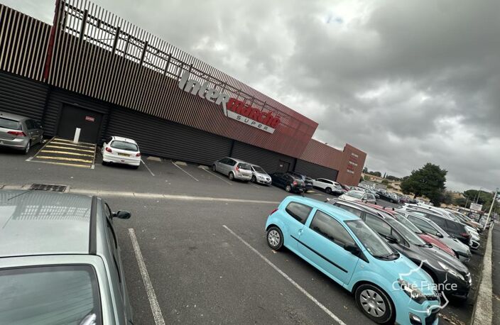 A LOUER-LOCAL COMMERCIAL 96M2- BEZIERS — photo 4