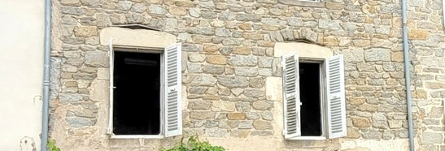 Maison 7 Pièces 114 m² à vendre à Saint-Dier-d'Auvergne (63520)