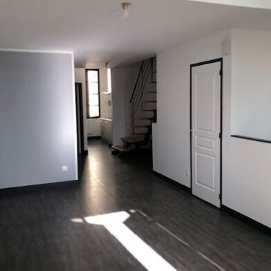 Appartement 3 pièces 750 €