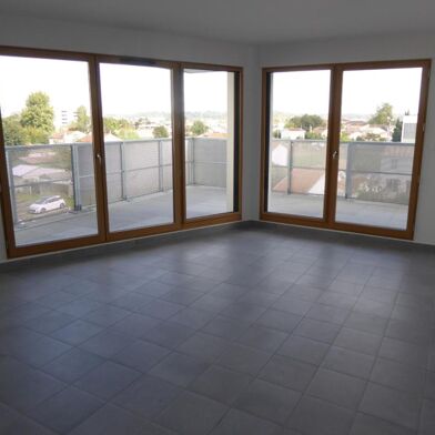 Appartement 4 pièces 1245 €