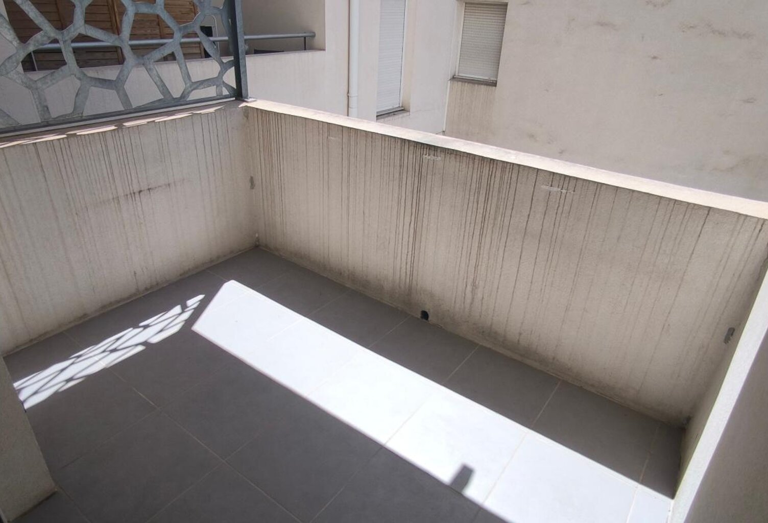EXCLUSIVITE Appartement T2 avec terrasse et parking – Nîmes proche centre-ville — photo 1