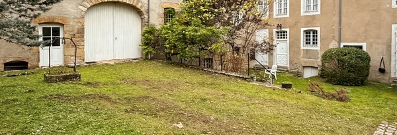 Maison 10 Pièces 252 m² à vendre à Couches (71490)