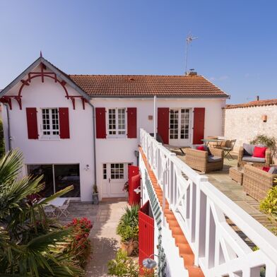 Maison 6 pièces 1285000 €