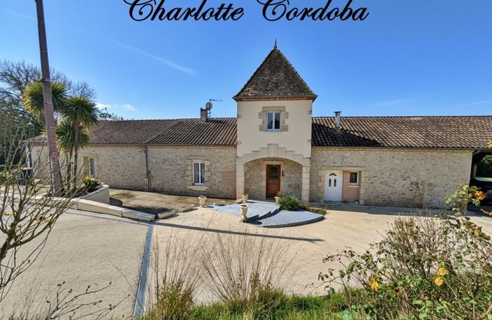 Domaine de caractère de 346m² aux portes de Marmande – Piscine, lac et 2 hectares — photo 2
