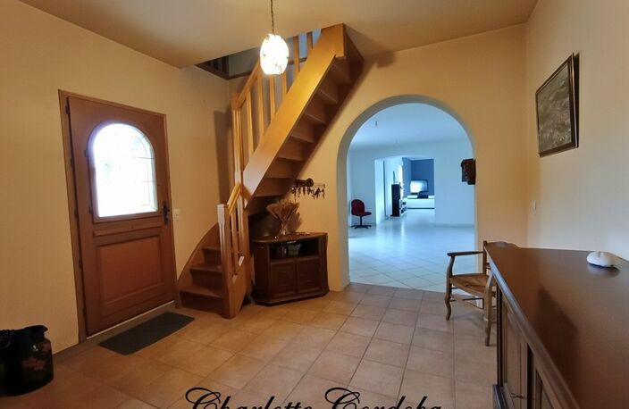 Domaine de caractère de 346m² aux portes de Marmande – Piscine, lac et 2 hectares — photo 4