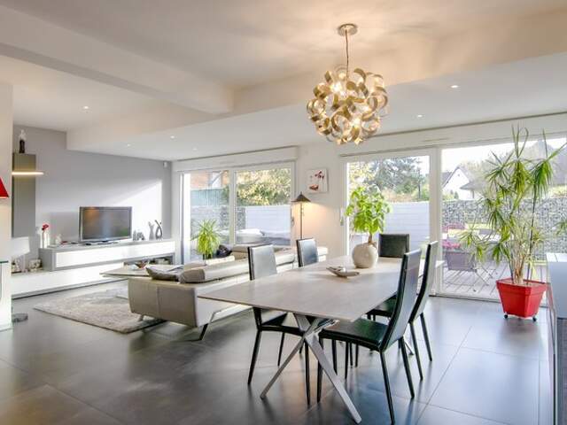 A la vente à BLOTZHEIM (68) maison contemporaine de 7 pièces avec jardin, sous-sol et garage — photo du bien