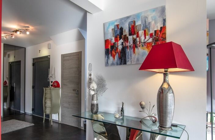 A la vente à BLOTZHEIM (68) maison contemporaine de 7 pièces avec jardin, sous-sol et garage — photo 2