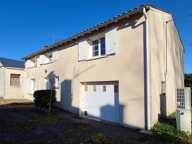 Maison à vendre 5 pièces SAINT SAVINIEN (17) — photo 2