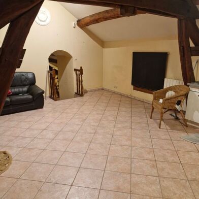 Appartement 3 pièces 750 €