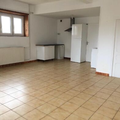 Appartement 3 pièces 352 €