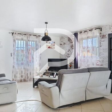 Maison 4 pièces 396000 €